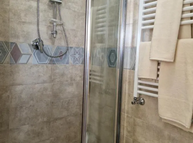 Castelbarco House A 4* Rzym