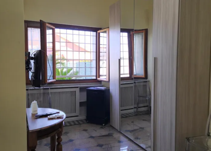 Pensjonat Castelbarco House A 4*
